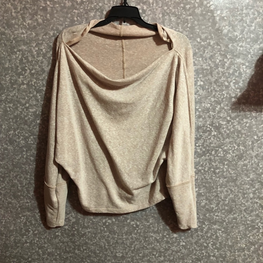 Off shoulder blouse 🧡